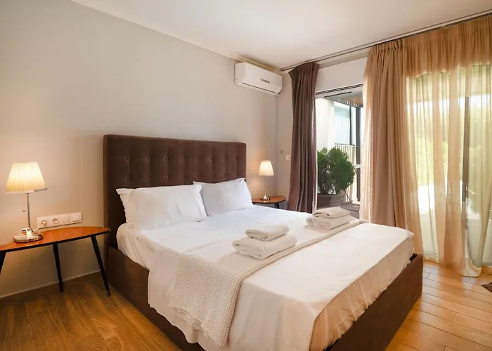 Vilă Sunny Exclusive Tria Hanioti