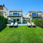 Βίλα Sunny Exclusive Tria Χανιώτη
