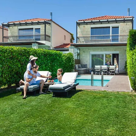 Villa Sunny Exclusive Tria
