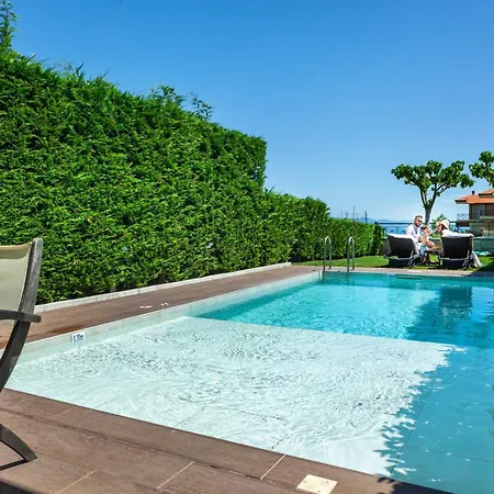 Villa Sunny Exclusive Tria