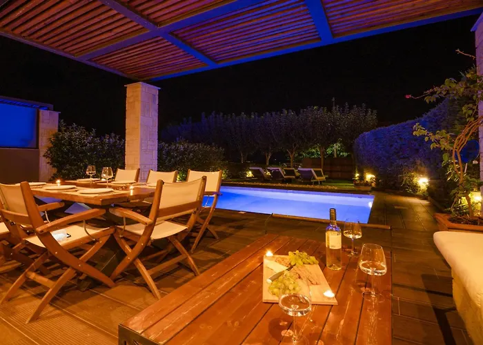 Villa Sunny Exclusive Tria